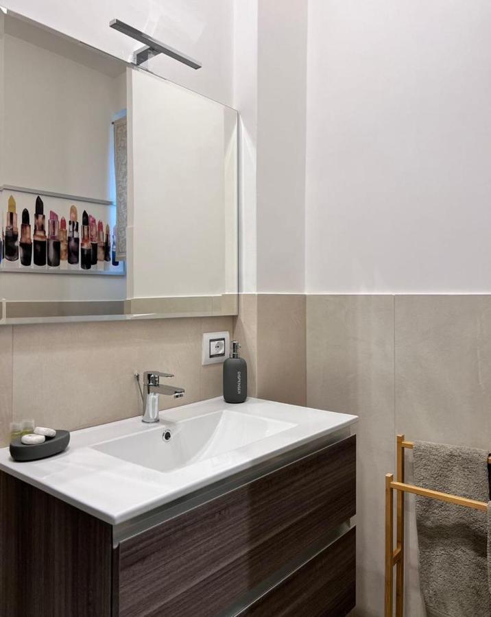 Visconti 90 Apartment Bari Exterior photo